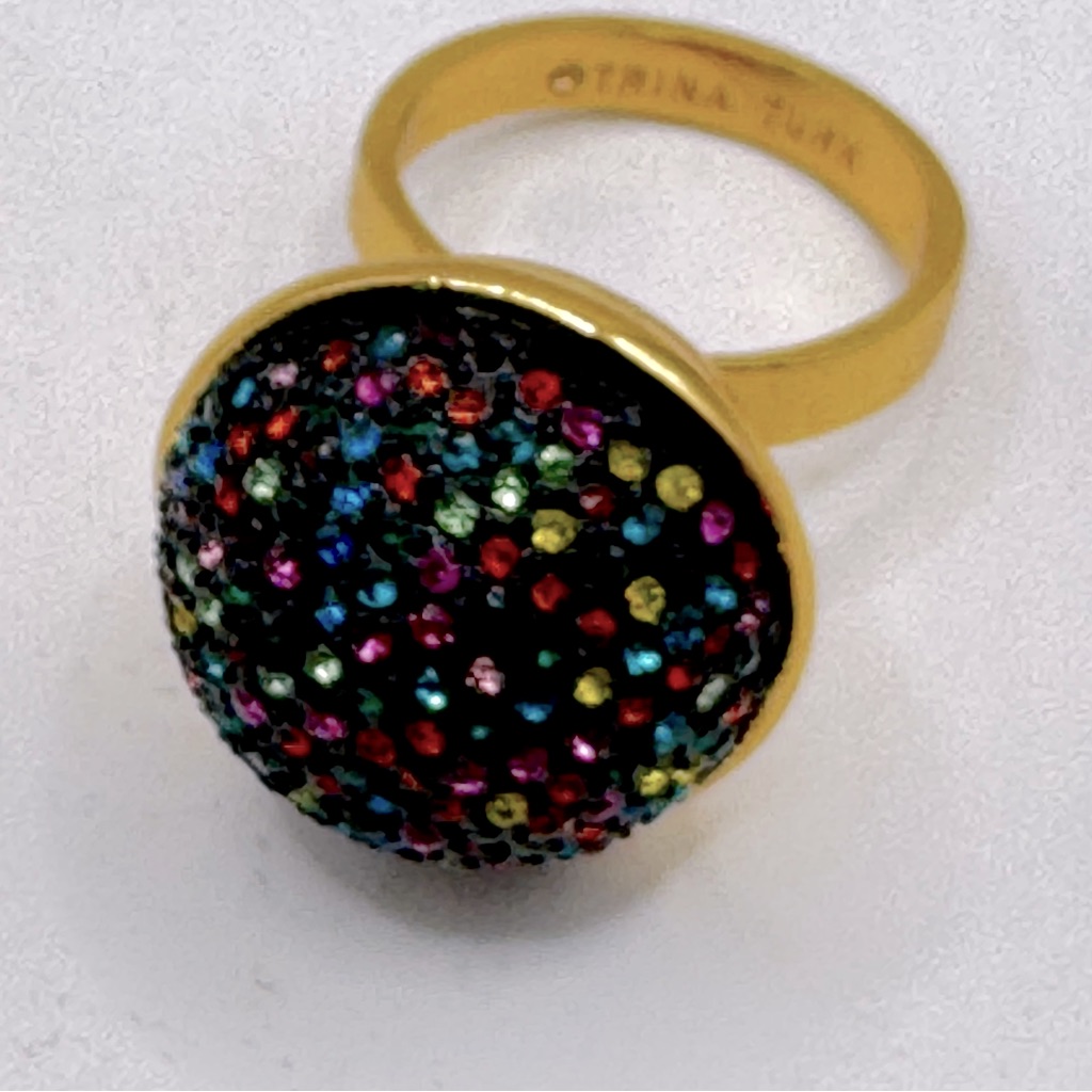 Sparkling Trina Turk Cocktail Ring With Swarovski Crystals Size 675 Showstopper 25$